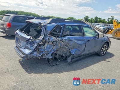 Trzecie zdjęcie samochodu z tyłu: 2018 SUBARU OUTBACK 2.5I LIMITED VIN:4S4BSAKC3J3333756 - miniatura