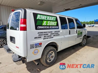 Trzecie zdjęcie samochodu z tyłu: 2003 GMC SAVANA G3500 DELIVERY VAN VIN:1GTHG35U431221322 - miniatura