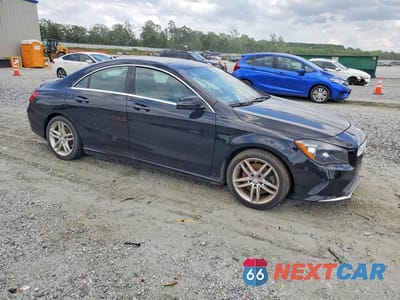 Czwarte zdjęcie samochodu z boku: 2017 MERCEDES-BENZ CLA 250 4MATIC VIN:WDDSJ4GBXHN470433 - miniatura