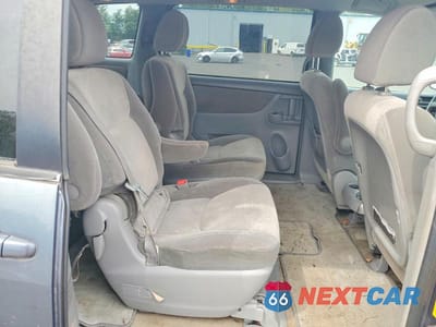 Zdjęcie 10 z 12 samochodu: 2010 TOYOTA SIENNA LE 7-PASSENGER VIN:5TDKK4CC9AS305950 - miniatura