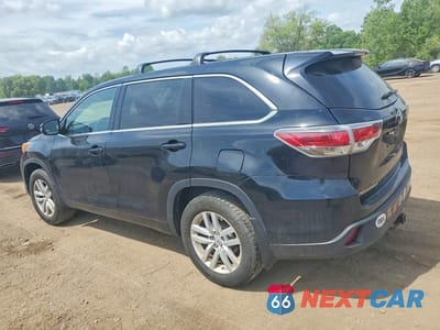 Drugie zdjęcie samochodu z przodu: 2015 TOYOTA HIGHLANDER LE VIN:5TDBKRFH7FS219256 - miniatura