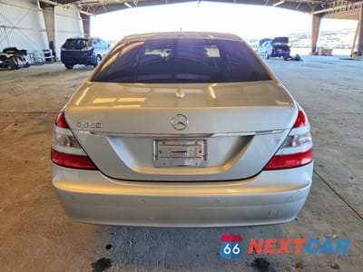 Zdjęcie 6 z 12 samochodu: 2007 MERCEDES-BENZ S 550 VIN:WDDNG71X87A074783 - miniatura