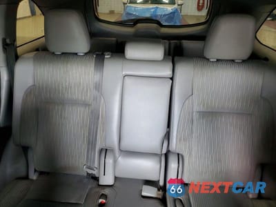 Zdjęcie 10 z 13 samochodu: 2019 TOYOTA HIGHLANDER LE PLUS VIN:5TDBZRFH2KS996496 - miniatura