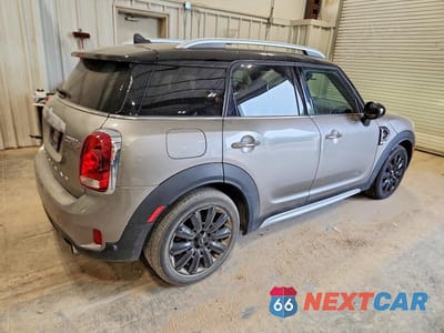 Trzecie zdjęcie samochodu z tyłu: 2019 MINI COOPER COUNTRYMAN VIN:WMZYT5C57K3E62574 - miniatura