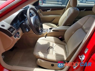Zdjęcie 7 z 13 samochodu: 2010 MERCEDES-BENZ C 300 4MATIC VIN:WDDGF8BB9AR090701 - miniatura