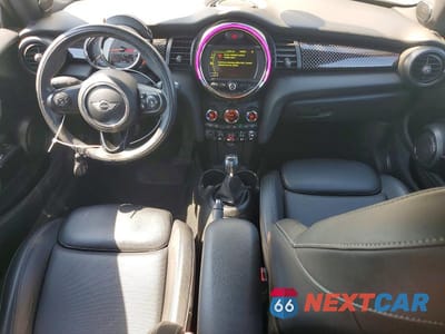 Zdjęcie 8 z 12 samochodu: 2018 MINI COOPER S VIN:WMWXP7C58J2C62297 - miniatura