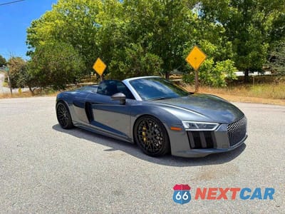 Zdjęcie 14 z 14 samochodu: 2017 AUDI R8 SPYDER VIN:WUAVACFX5H7903940 - miniatura