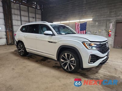 Czwarte zdjęcie samochodu z boku: 2024 VOLKSWAGEN ATLAS SEL PREMIUM R-LINE VIN:1V2FR2CA5RC586205 - miniatura