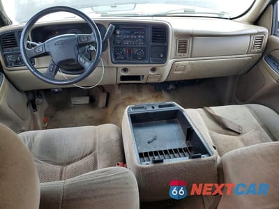 Zdjęcie 8 z 13 samochodu: 2005 CHEVROLET SUBURBAN K1500 VIN:1GNFK16Z85R228287 - miniatura