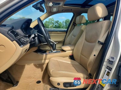 Zdjęcie 7 z 13 samochodu: 2014 BMW X3 XDRIVE28I VIN:5UXWX9C55E0D31408 - miniatura