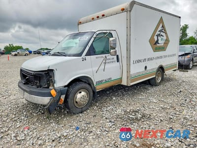 2003 GMC SAVANA BOX TRUCK 1GDJG31U731189579 - główne zdjęcie licytacji z USA - miniatura