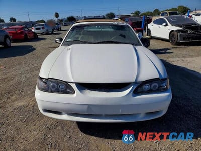 Piąte zdjęcie samochodu w środku: 1997 FORD MUSTANG GT VIN:1FALP45X0VF153588 - miniatura