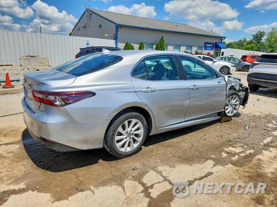 Trzecie zdjęcie samochodu z tyłu: 2021 TOYOTA CAMRY LE VIN:4T1C11AK9MU497754 - miniatura
