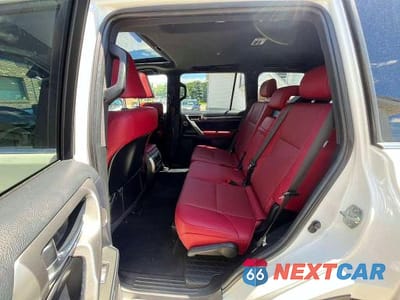 Zdjęcie 9 z 15 samochodu: 2023 LEXUS GX 460 VIN:JTJAM7BXXP5372502 - miniatura