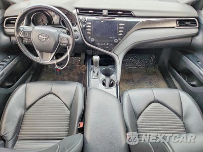 Zdjęcie 8 z 12 samochodu: 2019 TOYOTA CAMRY SE VIN:4T1B11HK3KU747651 - miniatura