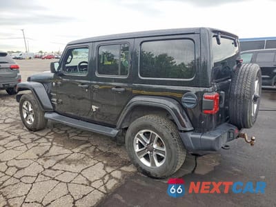 Drugie zdjęcie samochodu z przodu: 2018 JEEP WRANGLER UNLIMITED SAHARA VIN:1C4HJXEN3JW302393 - miniatura