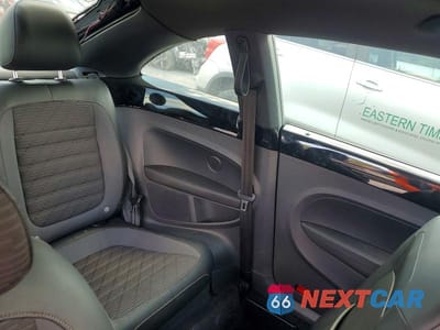 Zdjęcie 10 z 13 samochodu: 2013 VOLKSWAGEN BEETLE TURBO VIN:3VWVA7ATXDM646506 - miniatura