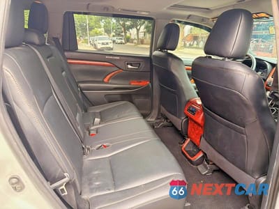Zdjęcie 6 z 11 samochodu: 2019 TOYOTA HIGHLANDER HYBRID XLE VIN:5TDJGRFHXKS070025 - miniatura
