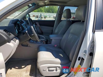Zdjęcie 7 z 13 samochodu: 2008 TOYOTA HIGHLANDER LIMITED VIN:JTEES42A382075509 - miniatura