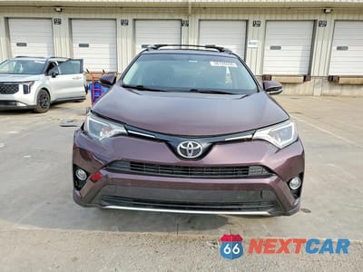 Piąte zdjęcie samochodu w środku: 2016 TOYOTA RAV4 XLE VIN:2T3RFREV2GW522052 - miniatura