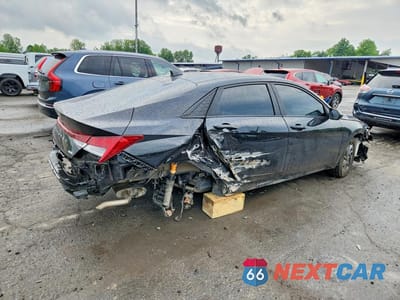 Trzecie zdjęcie samochodu z tyłu: 2024 HYUNDAI ELANTRA BLUE VIN:KMHLM4DJXRU119252 - miniatura
