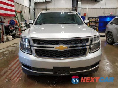 Piąte zdjęcie samochodu w środku: 2016 CHEVROLET SUBURBAN K1500 LT VIN:1GNSKHKC7GR262555 - miniatura