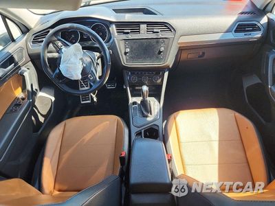 Zdjęcie 8 z 13 samochodu: 2018 VOLKSWAGEN TIGUAN SE VIN:3VV3B7AX9JM090888 - miniatura