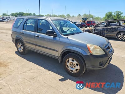 Czwarte zdjęcie samochodu z boku: 2005 HONDA CR-V LX VIN:SHSRD68525U308562 - miniatura