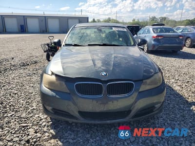 Piąte zdjęcie samochodu w środku: 2010 BMW 328 XI SULEV VIN:WBAPK5C50AA647679 - miniatura