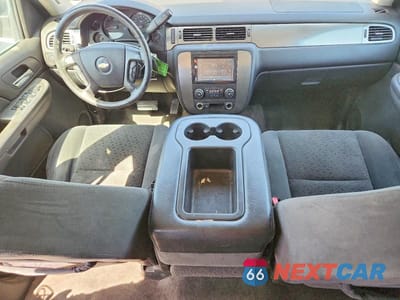 Zdjęcie 8 z 12 samochodu: 2007 CHEVROLET TAHOE K1500 VIN:1GNFK13017R162383 - miniatura