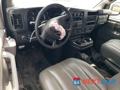 Zdjęcie 8 z 13 samochodu: 2025 GMC SAVANA G2500 VIN:1GTW7AFP4S1158368 - miniatura
