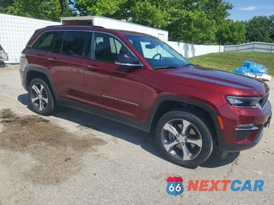 Czwarte zdjęcie samochodu z boku: 2023 JEEP GRAND CHEROKEE LIMITED 4XE VIN:1C4RJYB63P8795044 - miniatura
