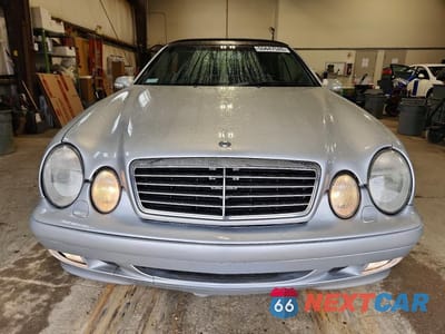 Piąte zdjęcie samochodu w środku: 2001 MERCEDES-BENZ CLK 320 VIN:WDBLK65G81T070506 - miniatura