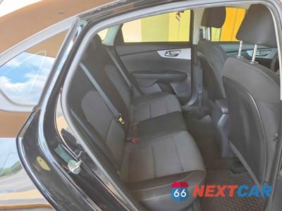 Zdjęcie 6 z 10 samochodu: 2022 KIA FORTE FE VIN:3KPF24AD9NE451343 - miniatura