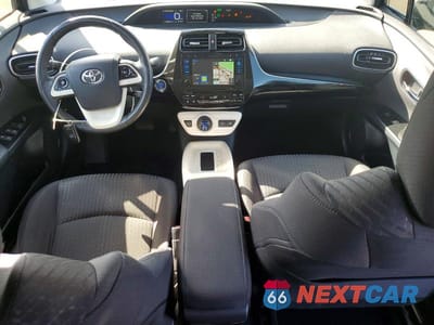 Zdjęcie 8 z 12 samochodu: 2016 TOYOTA PRIUS THREE VIN:JTDKARFU6G3024106 - miniatura