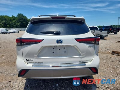 Zdjęcie 6 z 13 samochodu: 2023 TOYOTA HIGHLANDER HYBRID PLATINUM VIN:5TDFARAH4PS021313 - miniatura