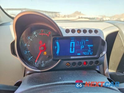 Zdjęcie 9 z 12 samochodu: 2014 CHEVROLET SONIC LT VIN:1G1JC5SH3E4152570 - miniatura