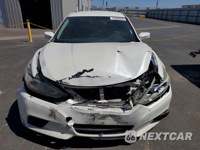 Piąte zdjęcie samochodu w środku: 2016 NISSAN ALTIMA 2.5 SR VIN:1N4AL3AP3GC219610 - miniatura