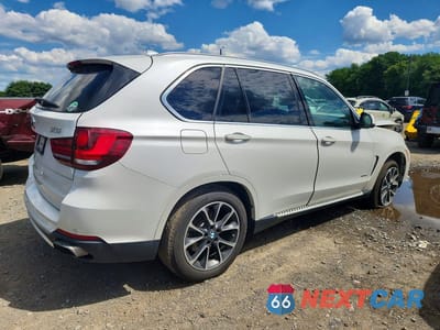Trzecie zdjęcie samochodu z tyłu: 2017 BMW X5 XDRIVE50I VIN:5UXKR6C50H0J84715 - miniatura