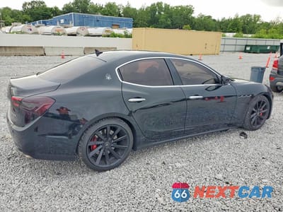 Trzecie zdjęcie samochodu z tyłu: 2014 MASERATI GHIBLI S VIN:ZAM57RTA4E1083374 - miniatura