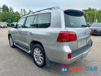 Trzecie zdjęcie samochodu z tyłu: 2008 LEXUS LX 570 VIN:JTJHY00WX84007796 - miniatura
