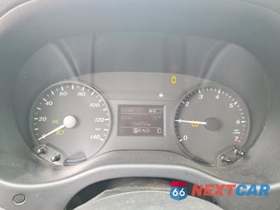 Zdjęcie 9 z 13 samochodu: 2016 MERCEDES-BENZ METRIS VIN:WD4PG2EE4G3086454 - miniatura