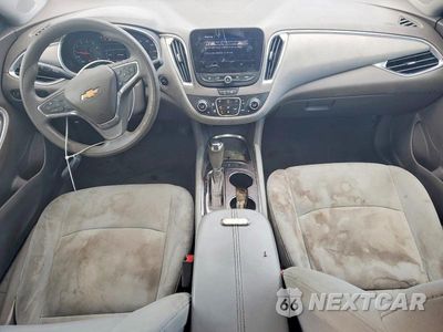 Zdjęcie 8 z 12 samochodu: 2020 CHEVROLET MALIBU LT VIN:1G1ZD5STXLF074410 - miniatura
