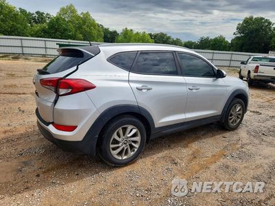Trzecie zdjęcie samochodu z tyłu: 2016 HYUNDAI TUCSON SE VIN:KM8J33A41GU157212 - miniatura