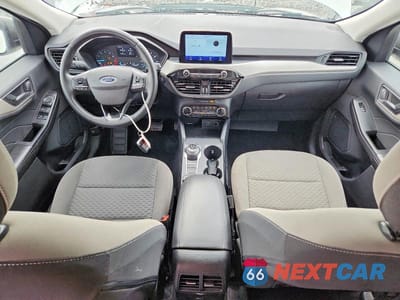 Zdjęcie 8 z 13 samochodu: 2022 FORD ESCAPE SE VIN:1FMCU0G60NUB65280 - miniatura
