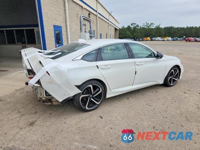 Trzecie zdjęcie samochodu z tyłu: 2020 HONDA ACCORD SPORT VIN:1HGCV1F39LA004201 - miniatura