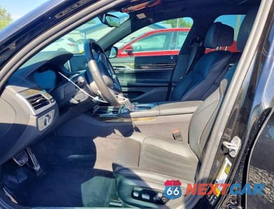 Zdjęcie 7 z 12 samochodu: 2020 BMW 740 XI VIN:WBA7T4C06LGF97157 - miniatura