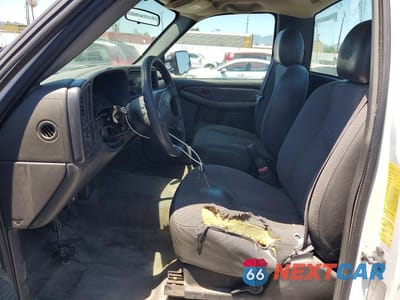 Zdjęcie 7 z 12 samochodu: 2004 CHEVROLET SILVERADO C2500 HEAVY DUTY VIN:1GBHC24UX4E175162 - miniatura