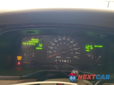 Zdjęcie 9 z 12 samochodu: 1999 LINCOLN TOWN CAR CARTIER VIN:1LNHM83W4XY622002 - miniatura