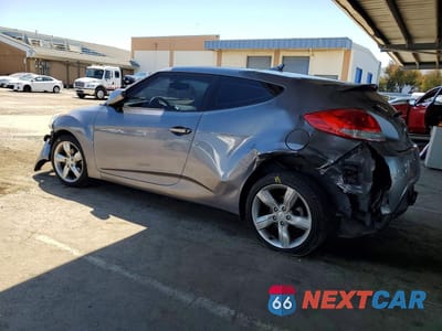 Drugie zdjęcie samochodu z przodu: 2014 HYUNDAI VELOSTER BASE VIN:KMHTC6AD6EU193565 - miniatura